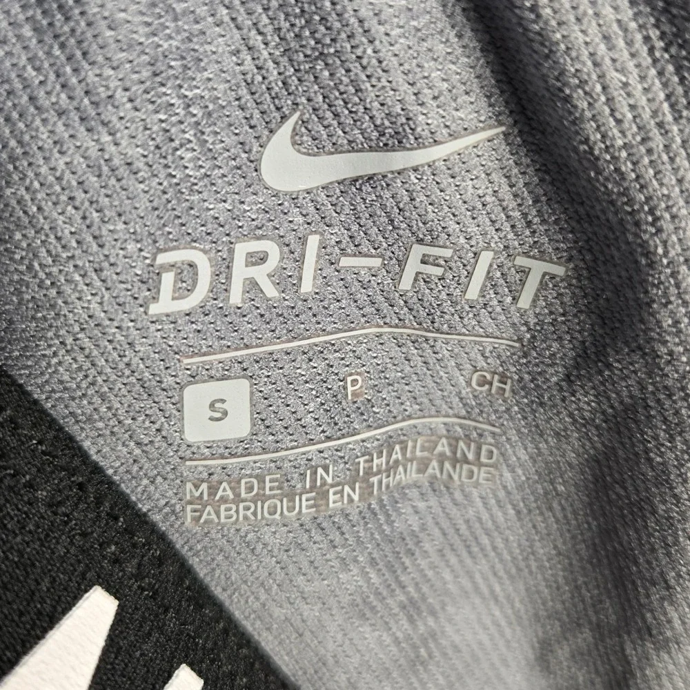 Nike Dri-FIT Womens Heather Grey Athletic Shorts Size Small Fold-over Waistband